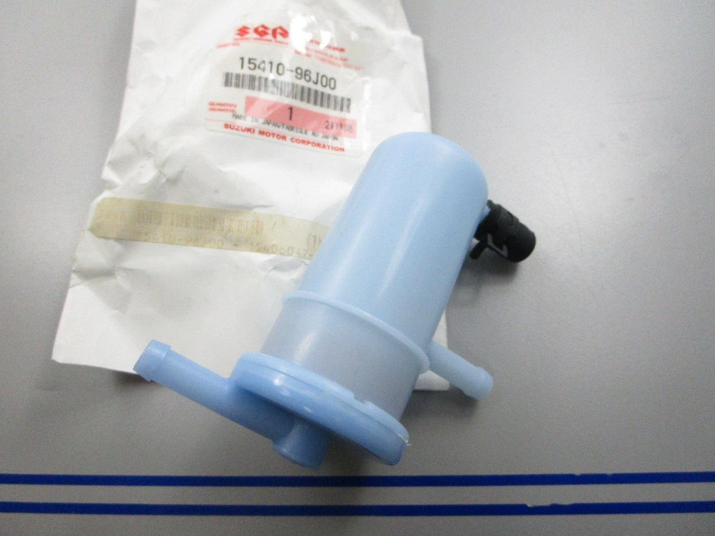 *NEW OEM* 0810 Suzuki Fuel Filter 15410-96J00