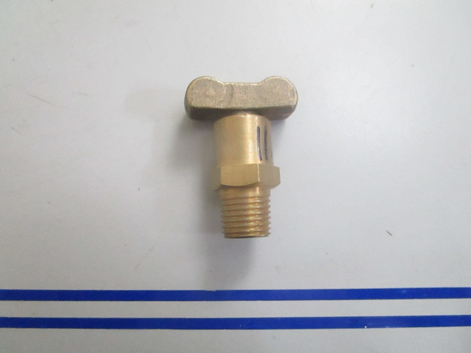 *NEW OEM* 0810 Volvo Penta 1/4" Drain Tap 82745