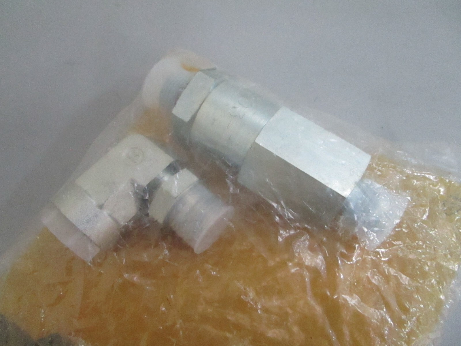 *NEW OEM* 0820 CAT Filter Fitting 503-7470