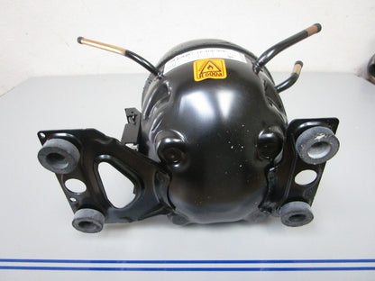 *NEW OEM* 0720 Electrolux Compressor Assembly 5304534452
