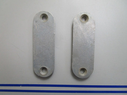 *NEW OEM* (LOT OF 2) 0770 OMC Johnson Evinrude Cover Plate 305298 0305298