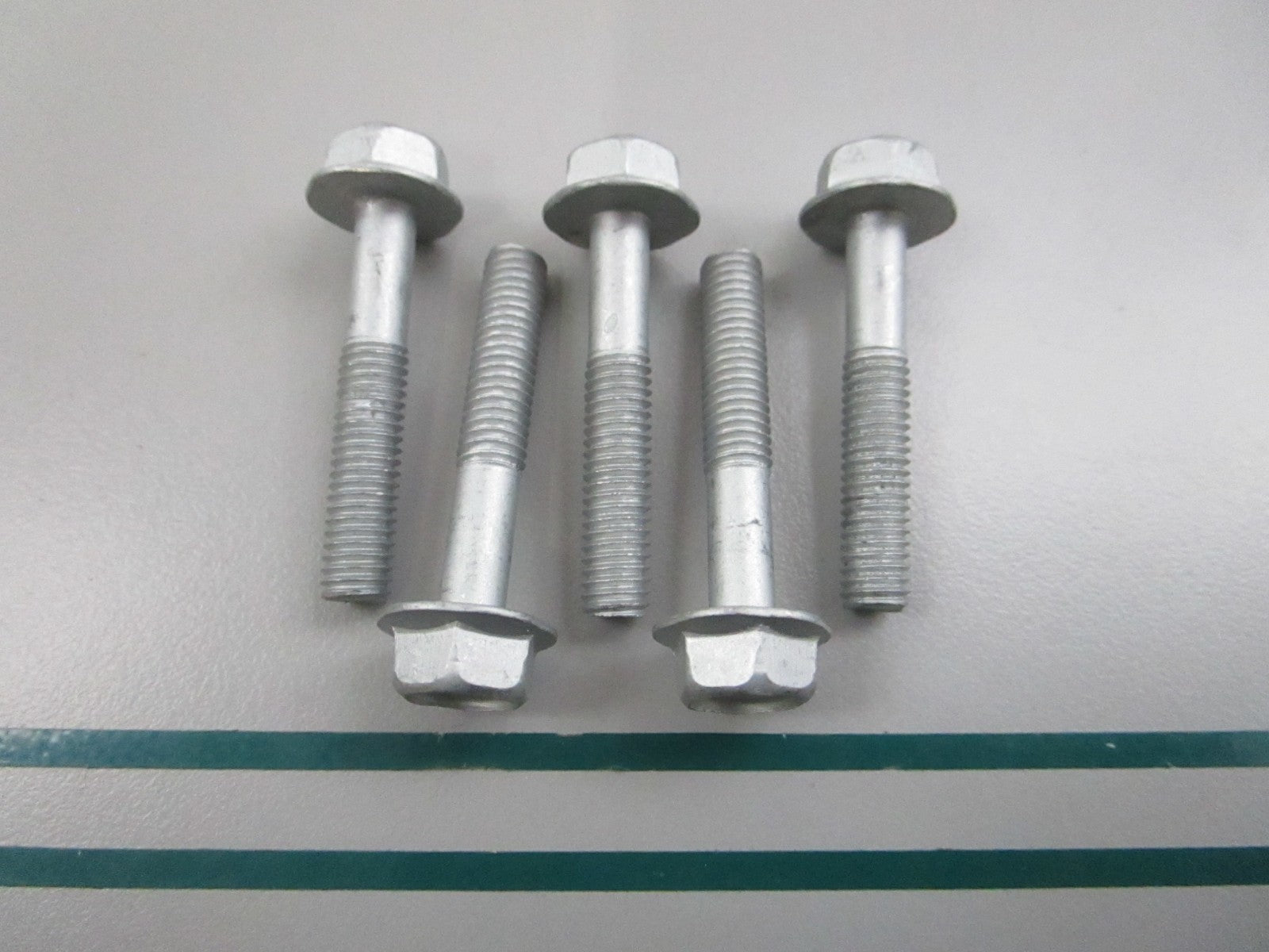 NEW OEM (LOT OF 5) 95895-06035-00 Yamaha Flange Bolt 0810
