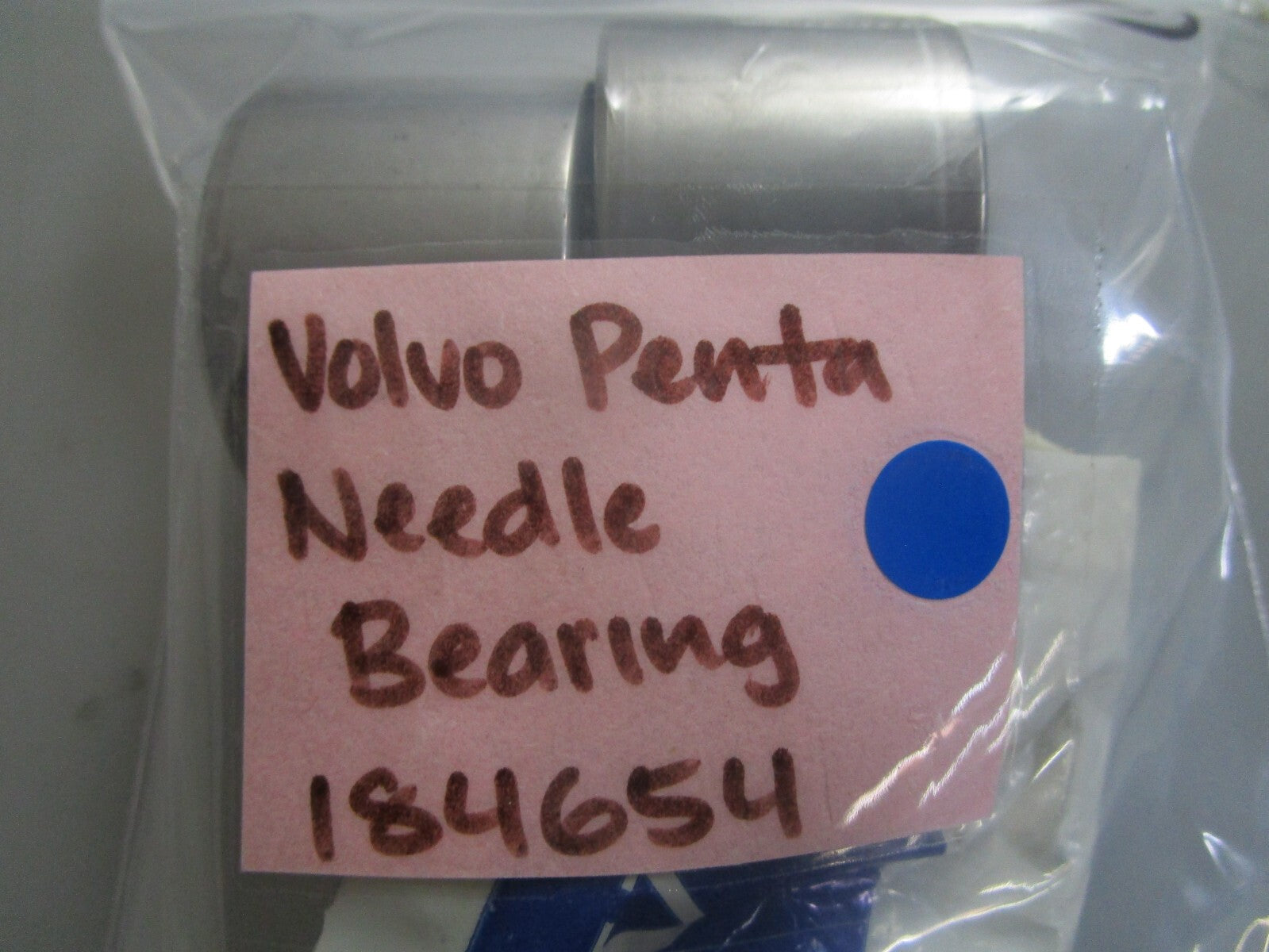 *NEW OEM* 0810 Volvo Penta Needle Bearing 184654