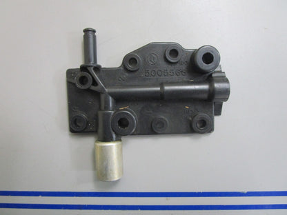 *NEW OEM* 0820 OMC Johnson Evinrude Cover & Insert 5005568