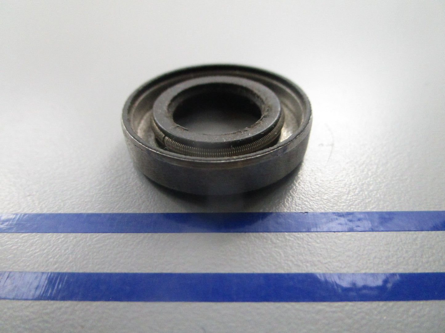 *NEW OEM* 0810 OMC Johnson Evinrude Seal 327899 0327899