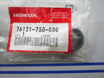 *NEW OEM* 0810 Honda Bushing 76121-750-000