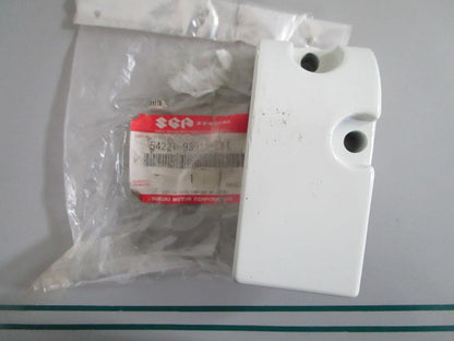 NEW OEM 54221-93911-Z11 Suzuki Port Lower Mount Cover 0820