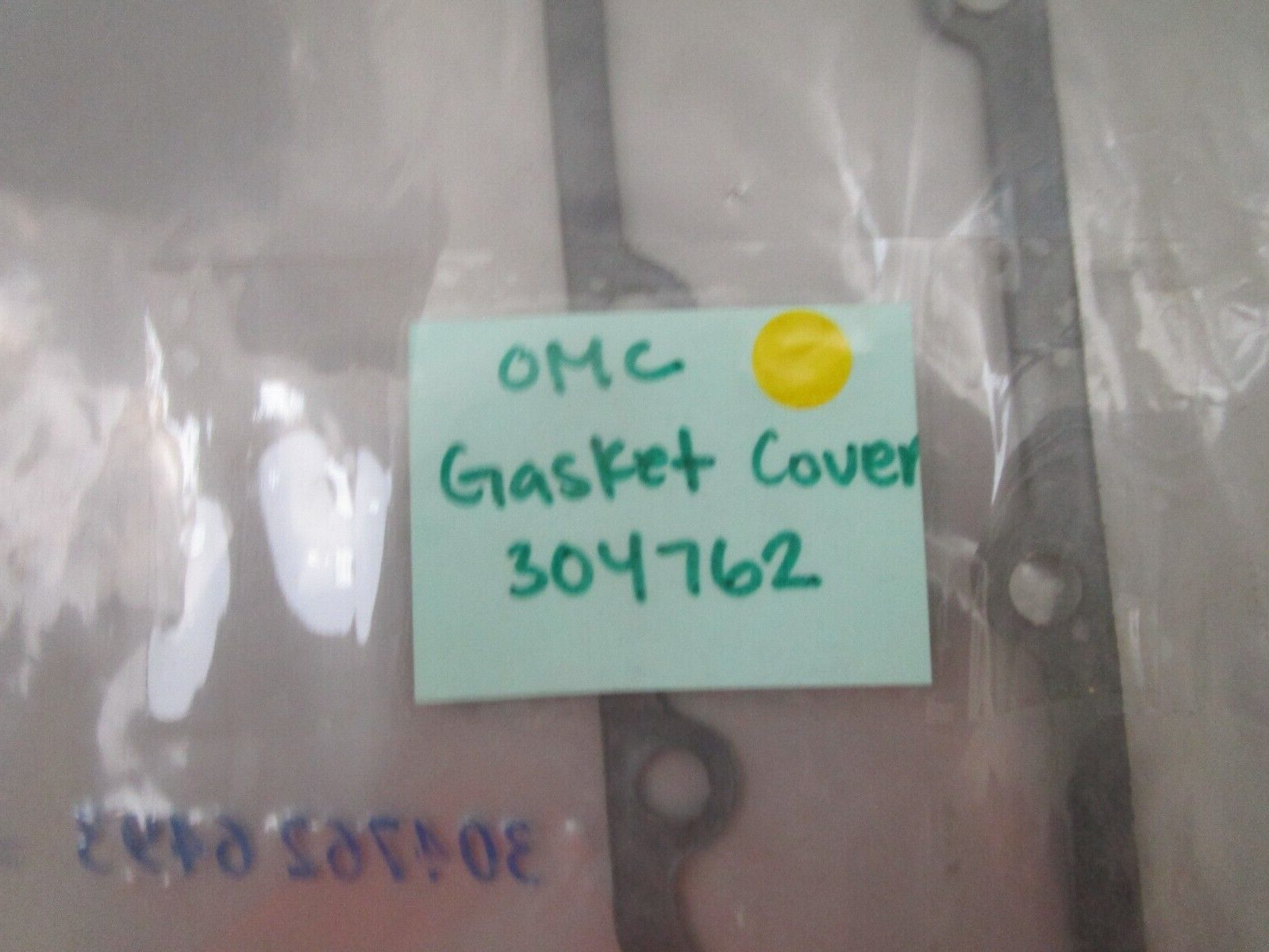 *NEW OEM* 0810 OMC Johnson Evinrude Gasket Cover 304762 0304762