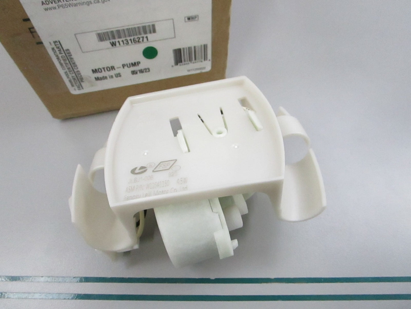 NEW OEM W11316271 Whirlpool Pump Motor 0810