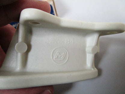 *NEW OEM* 0810 OMC Johnson Evinrude Bracket 323284 0323284