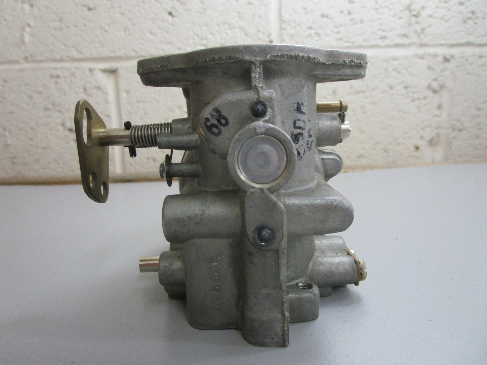 *NEW OEM* 0820 OMC Johnson Evinrude Carburetor 392575 0392575