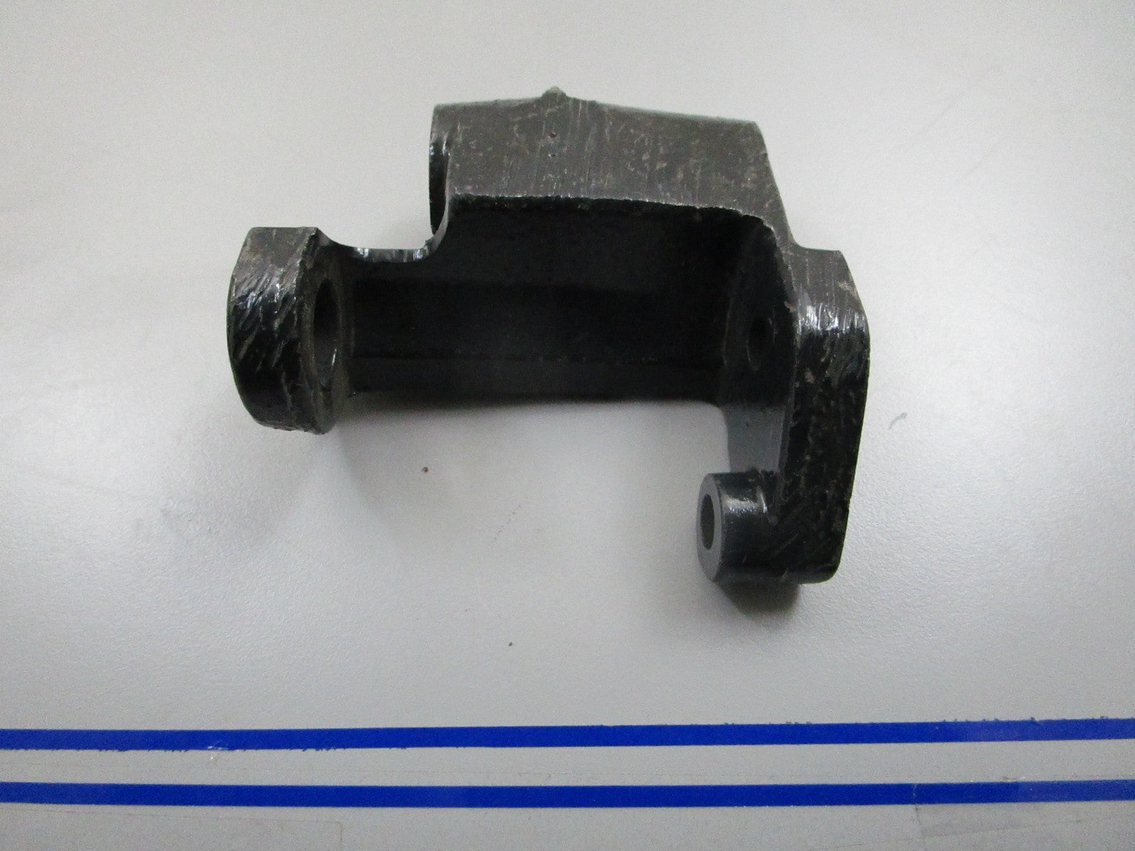 *NEW OEM* 0810 Bobcat Alternator Bracket 6725427