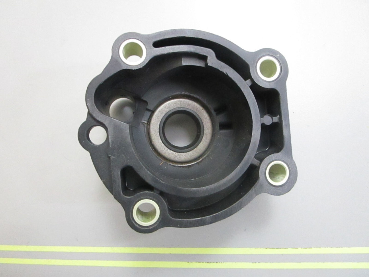 *NEW OEM* 0820 OMC Johnson Evinrude Impeller Housing 323941 0323941