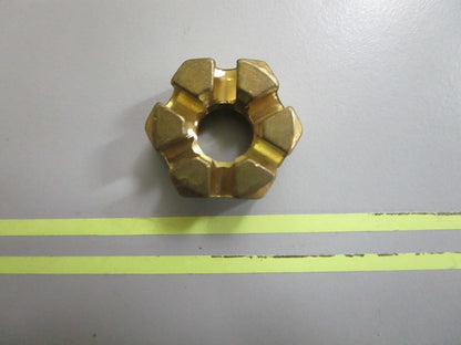 *NEW OEM* 0810 OMC Johnson Evinrude Propeller Nut 314503 0314503