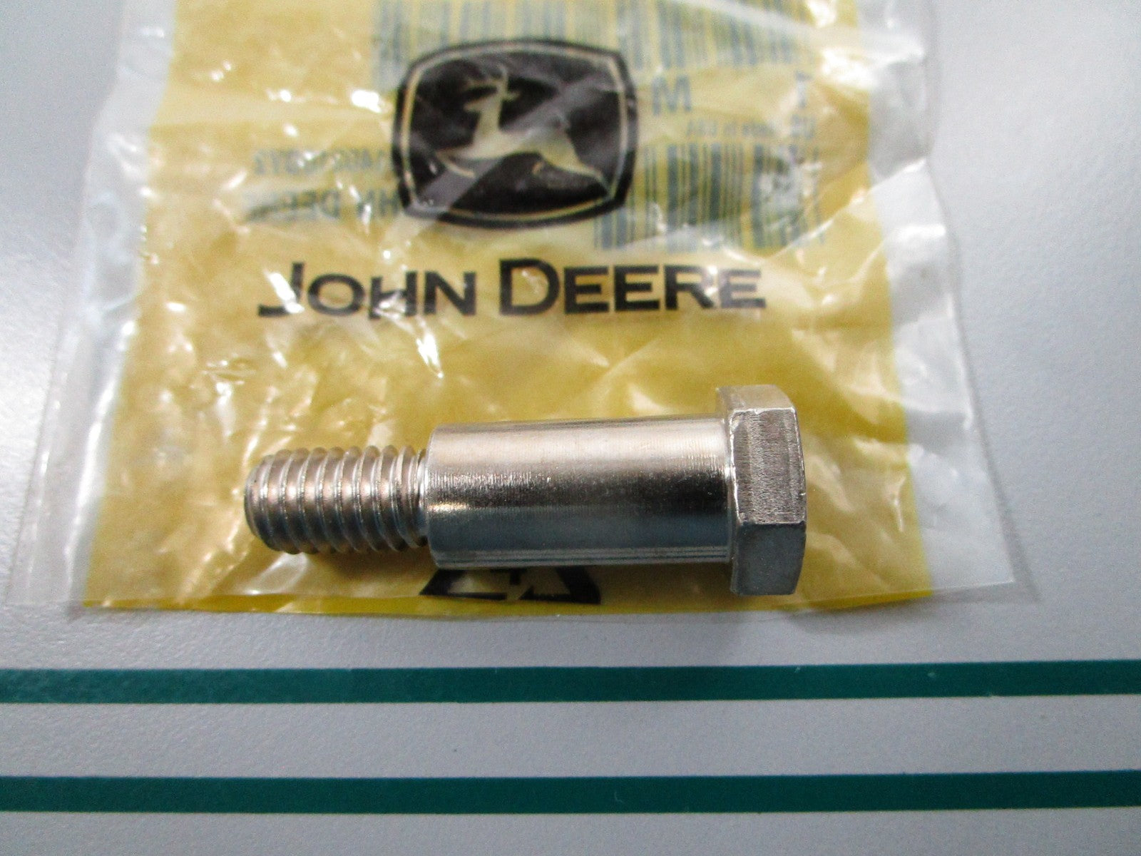 NEW OEM MT3016 John Deere Bolt 0810