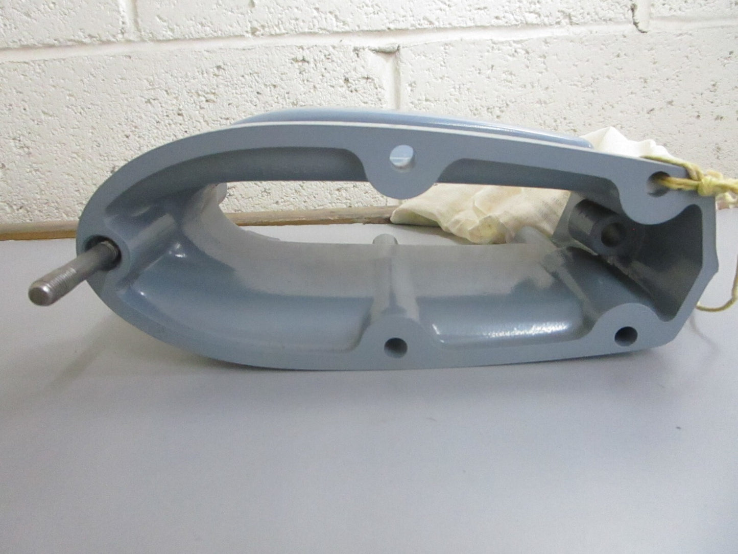 *NEW OEM* 0820 OMC Johnson Evinrude Gearcase Extender Assy 392967 0392967