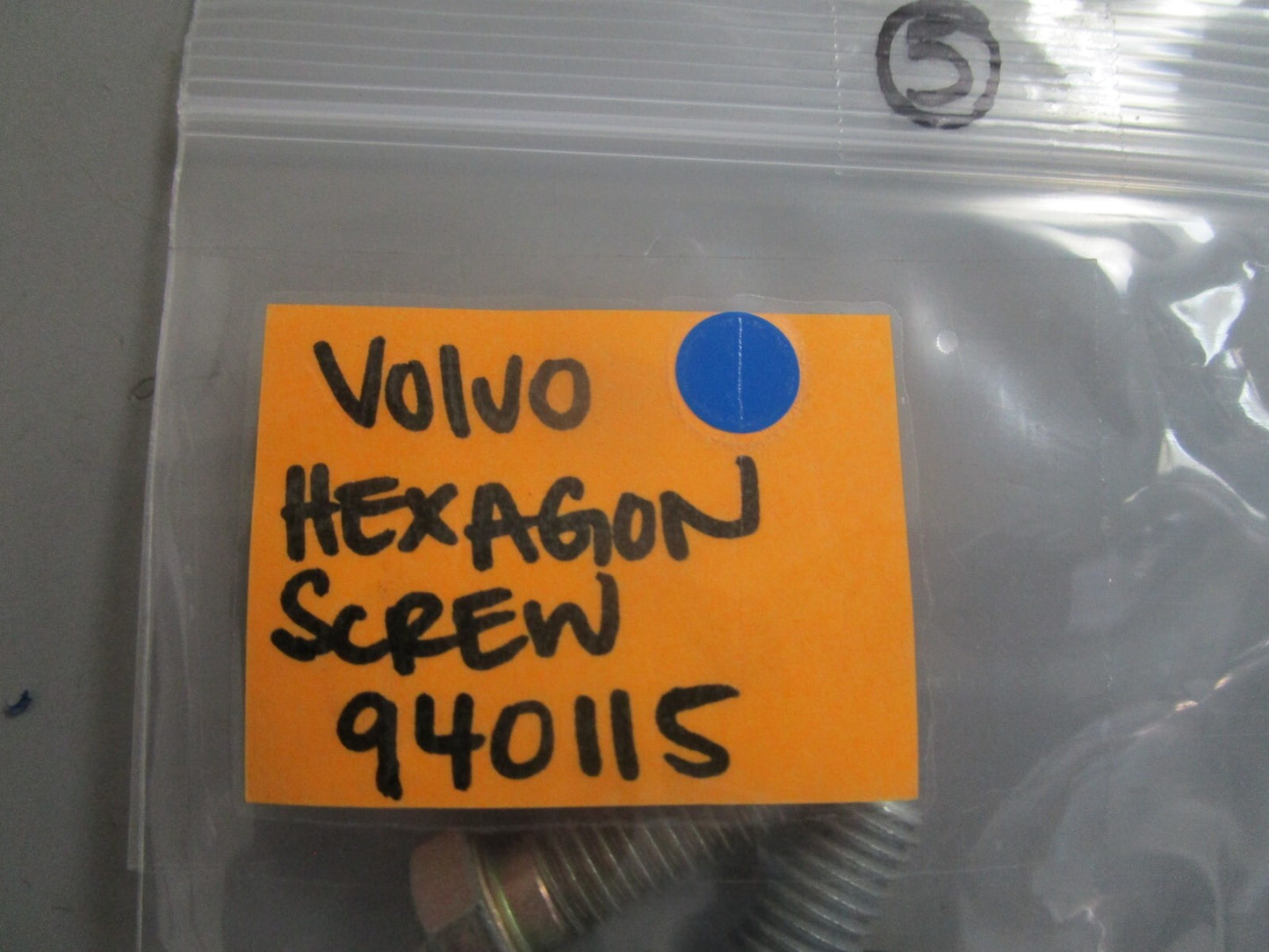 *NEW OEM* 0810 Volvo Penta Hexagon Screw 940115