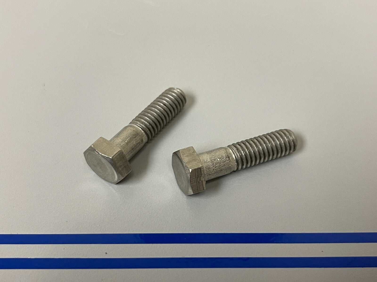 *NEW OEM* (LOT OF 2) 0810 OMC Johnson Evinrude Screw 306503 0306503