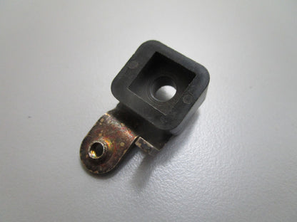 *NEW OEM* 0810 OMC Johnson Evinrude Contact Insulator 382495 0382495