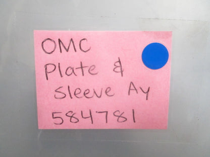 *NEW OEM* 0820 OMC Johnson Evinrude Plate & Sleeve Ay 584781 0584781