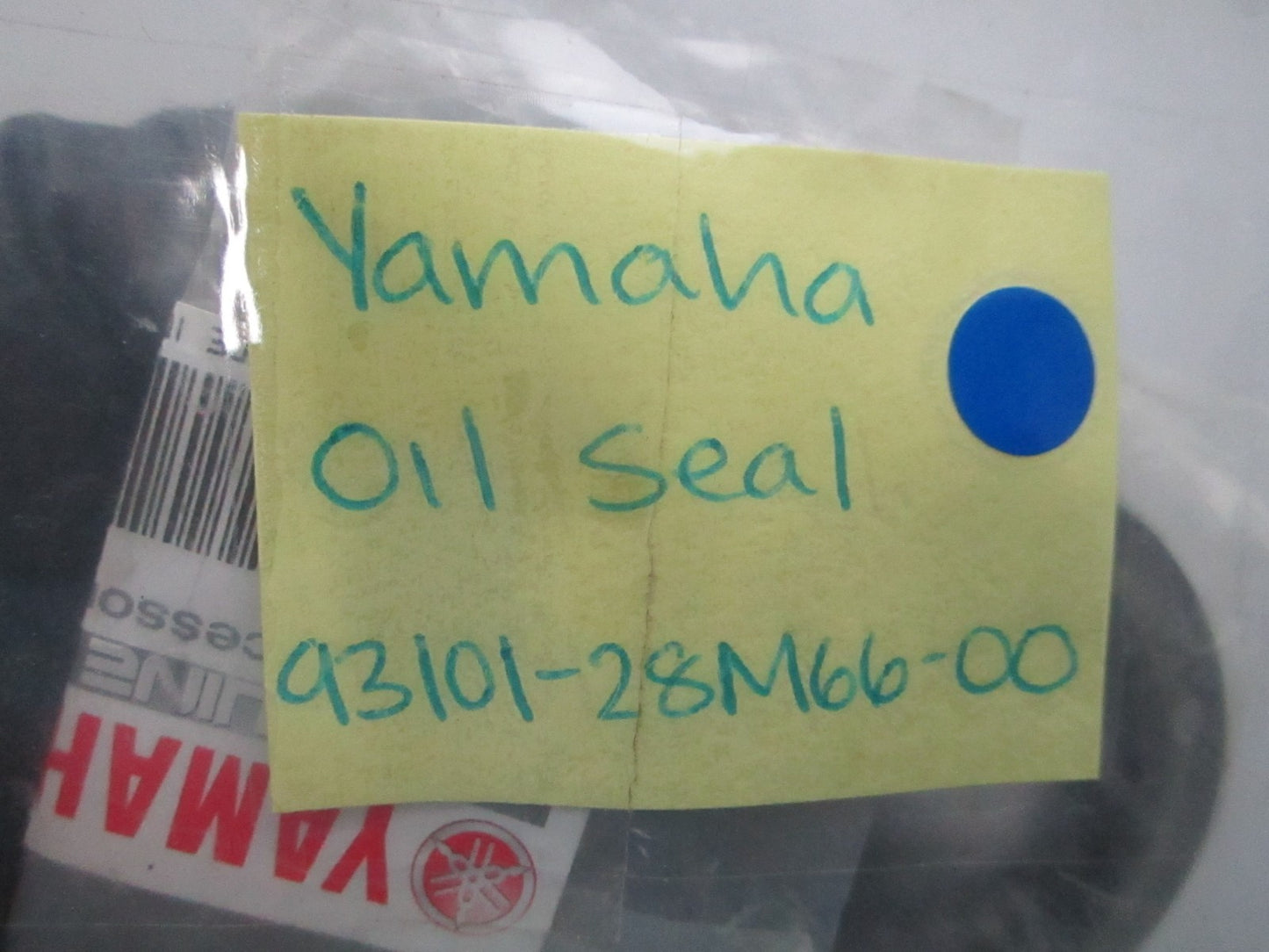 NEW OEM 93101-28M66-00 Yamaha Oil Seal 0810