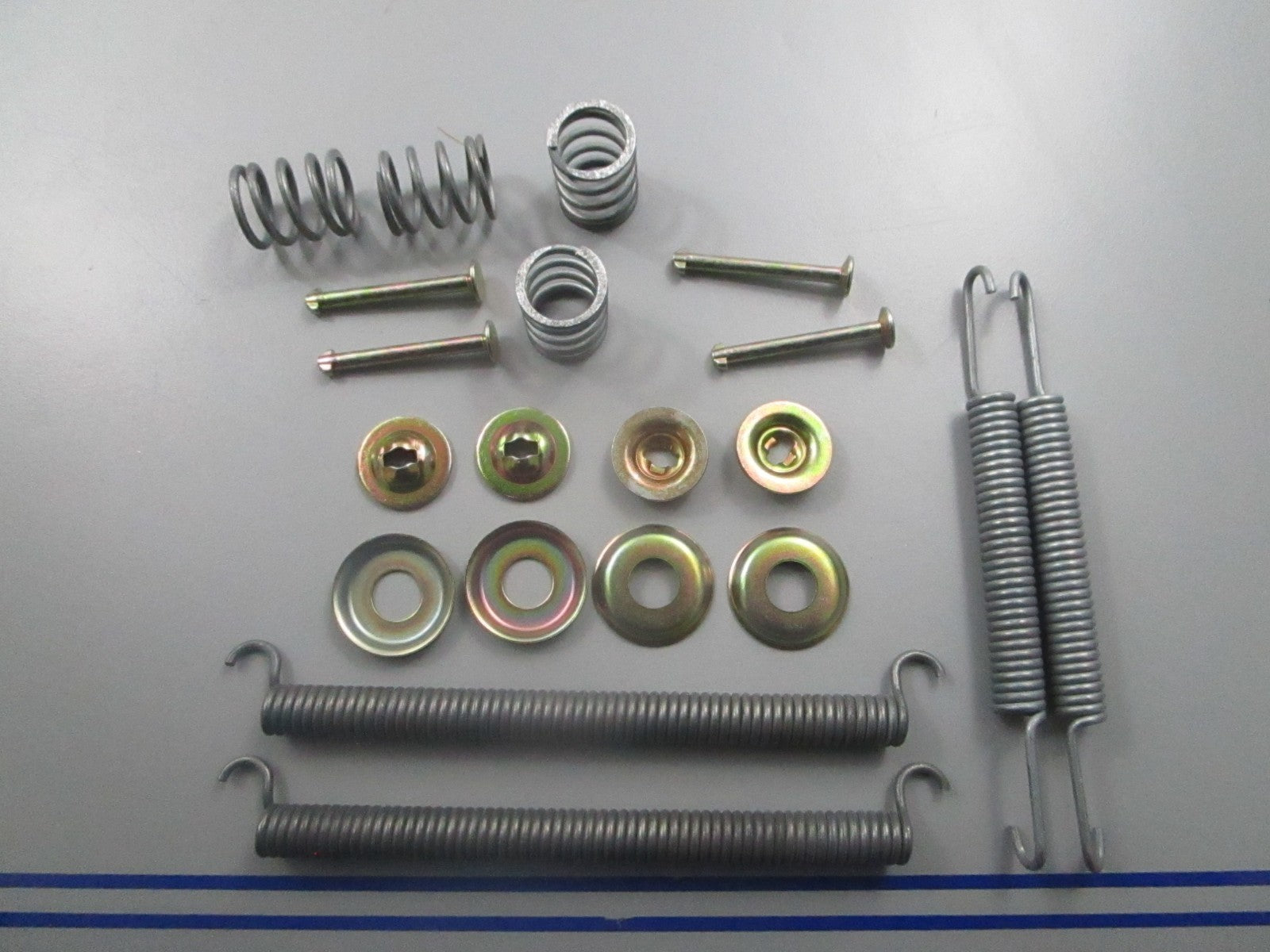 *NEW OEM* 0810 Girling Brake Hardware Kit BK6003