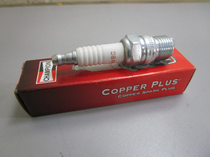 *NEW* (LOT OF 8) 0820 Champion Spark Plug RV8C