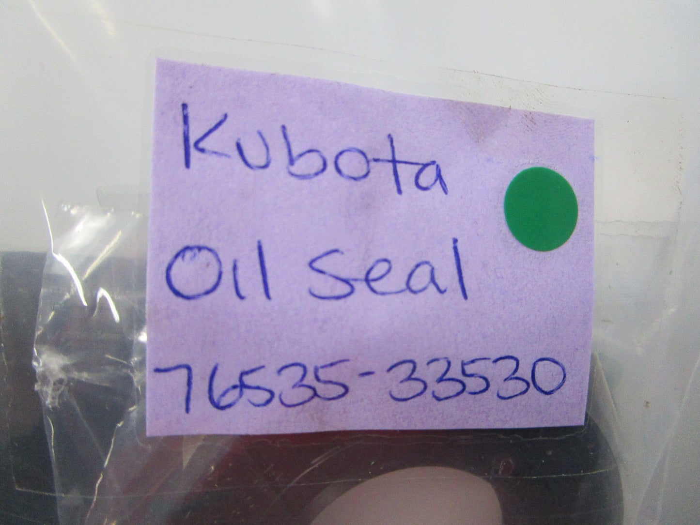 NEW OEM 76535-33530 Kubota Oil Seal 0810