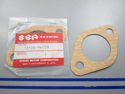 NEW OEM (LOT OF 2) 13125-94520 Suzuki Carburetor Gasket 0810