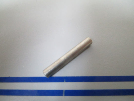 *NEW OEM* 0810 OMC Johnson Evinrude Pin 324690 0324690