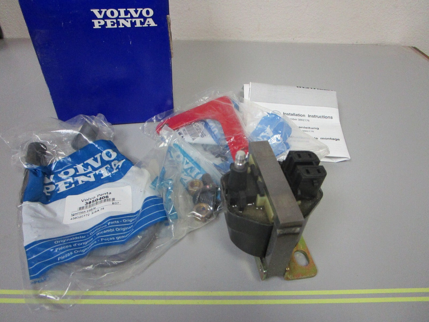 *NEW OEM* 0720 Volvo Penta Ignition Coil Kit 3862176