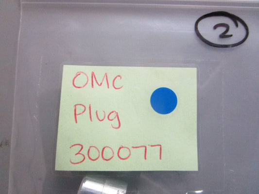 *NEW OEM* 0810 OMC Johnson Evinrude Plug 300077 0300077