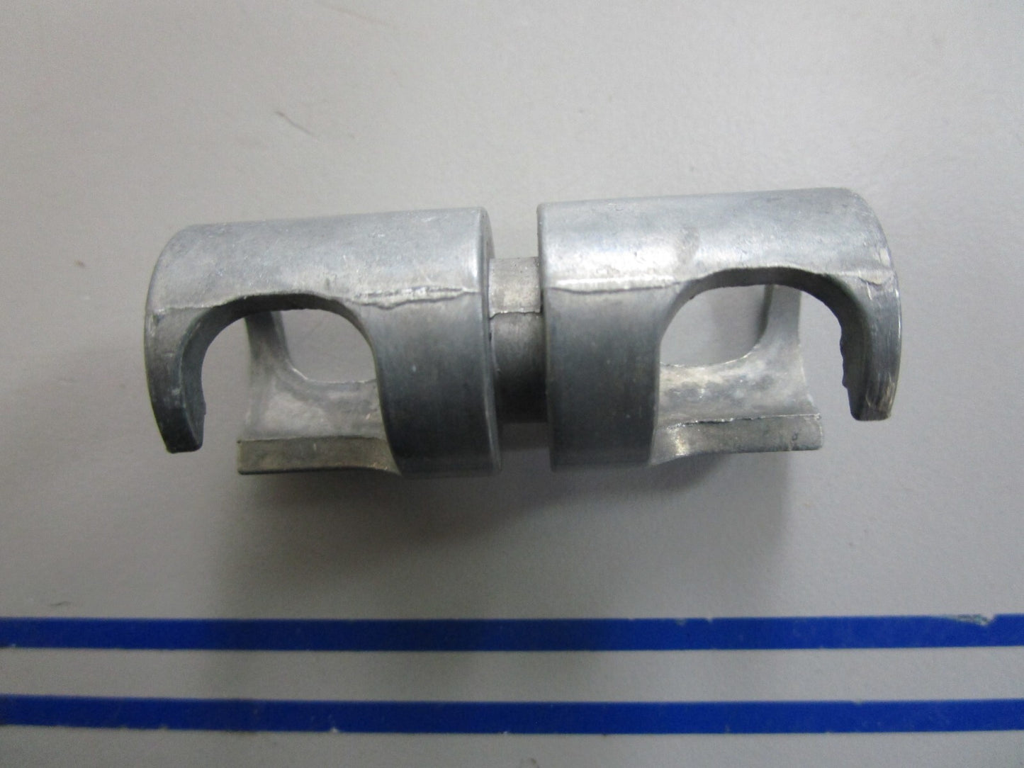 *NEW OEM* 0820 OMC Johnson Evinrude Cable Anchor 126534 0126534