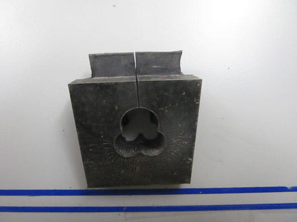 *NEW OEM* 0810 OMC Johnson Evinrude Grommet 332416 0332416