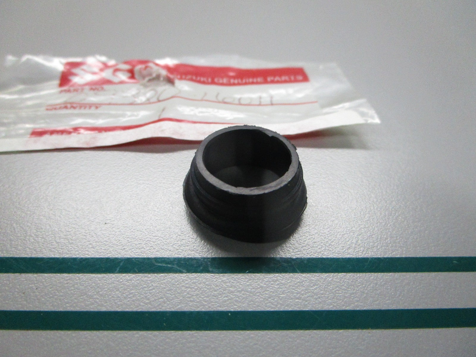 NEW OEM 09320-16011 Suzuki Bushing 0810