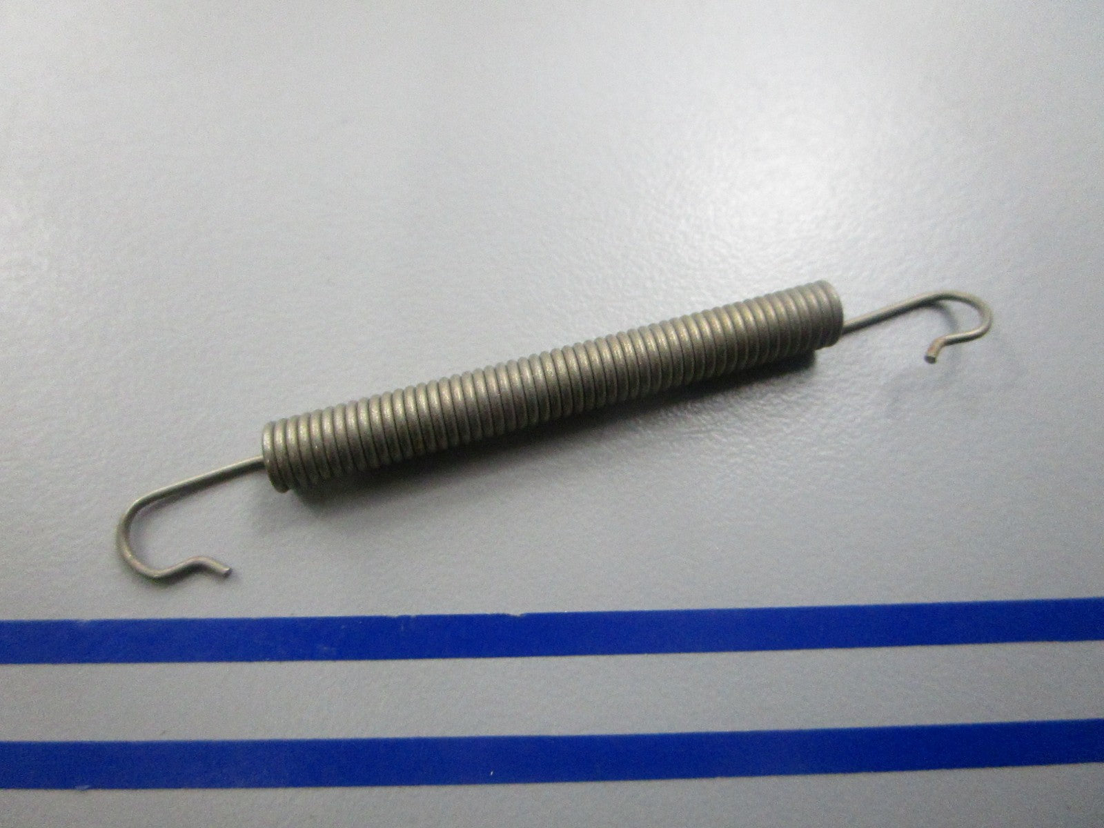 NEW OEM 314043 0314043 OMC Johnson Evinrude Spring 0810