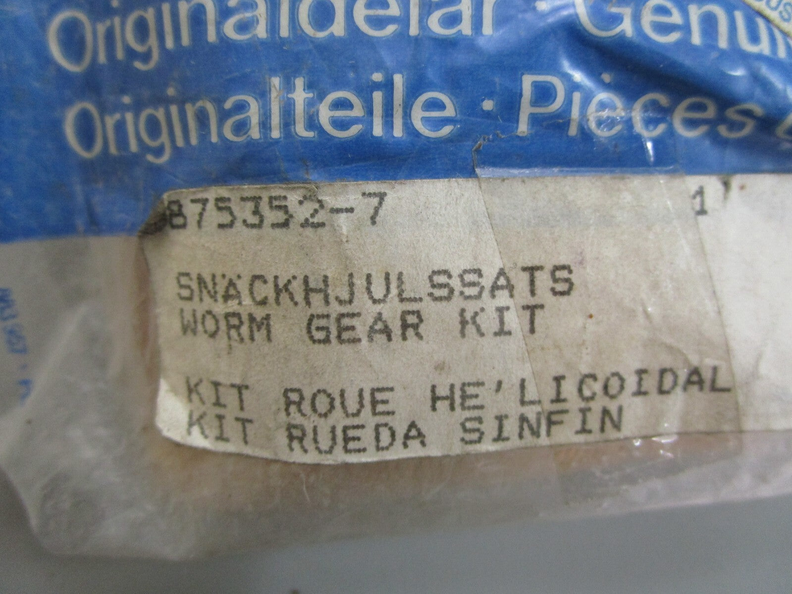 *NEW OEM* 0820 Volvo Penta Worm Gear Kit 875352