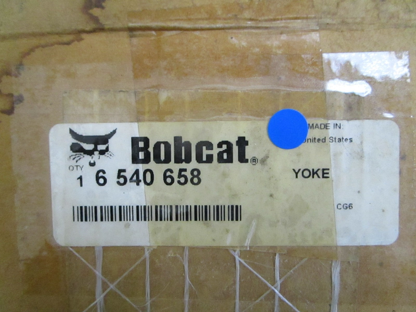 *NEW OEM* 0820 Bobcat Yoke 6540658