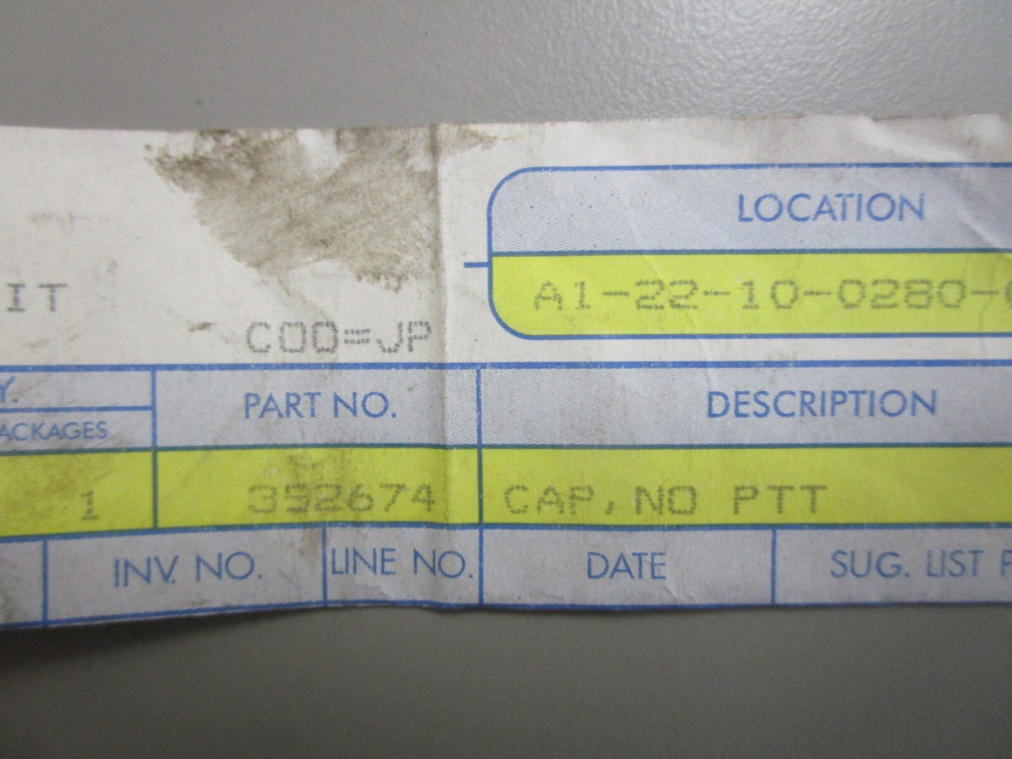 *NEW OEM* 0810 OMC Johnson Evinrude No PTT Cap 352674 0352674