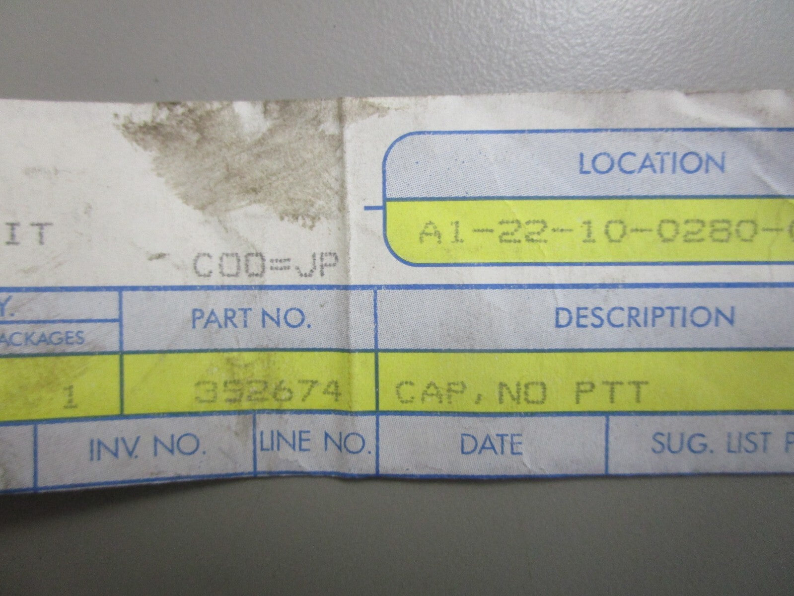 *NEW OEM* 0810 OMC Johnson Evinrude No PTT Cap 352674 0352674