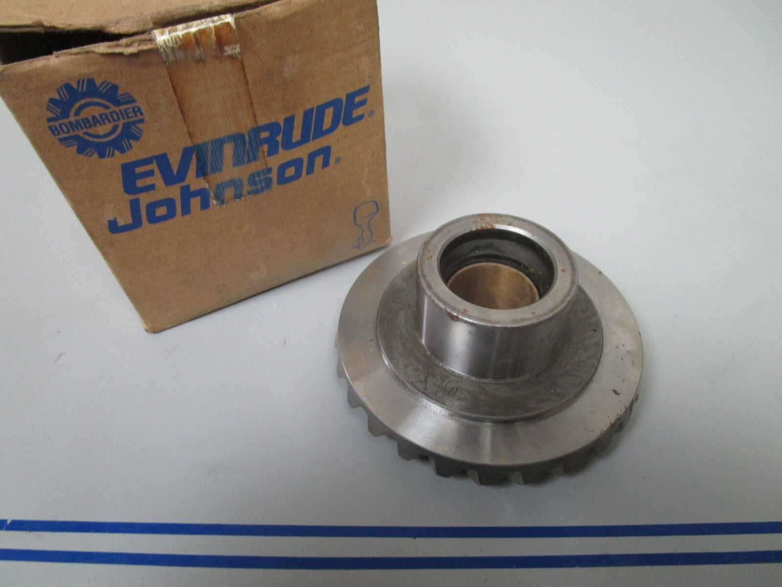 *NEW OEM* 0720 OMC Johnson Evinrude 26T Forward Gear 435086 0435086