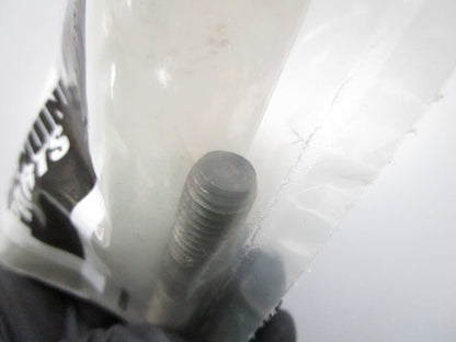 *NEW OEM* 0810 Cummins High Temp Stud 3689587