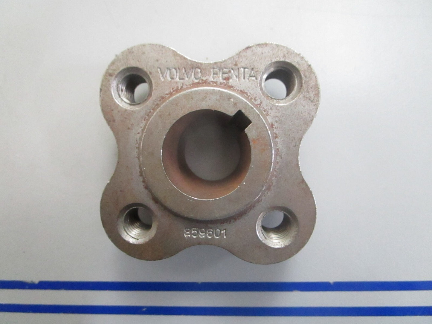 *NEW OEM* 0820 Volvo Penta Hub Assy 859601