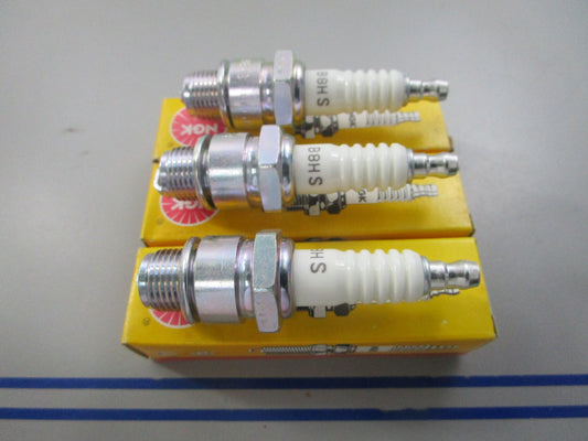 NEW (LOT OF 3) B8HS NGK Spark Plug 0810