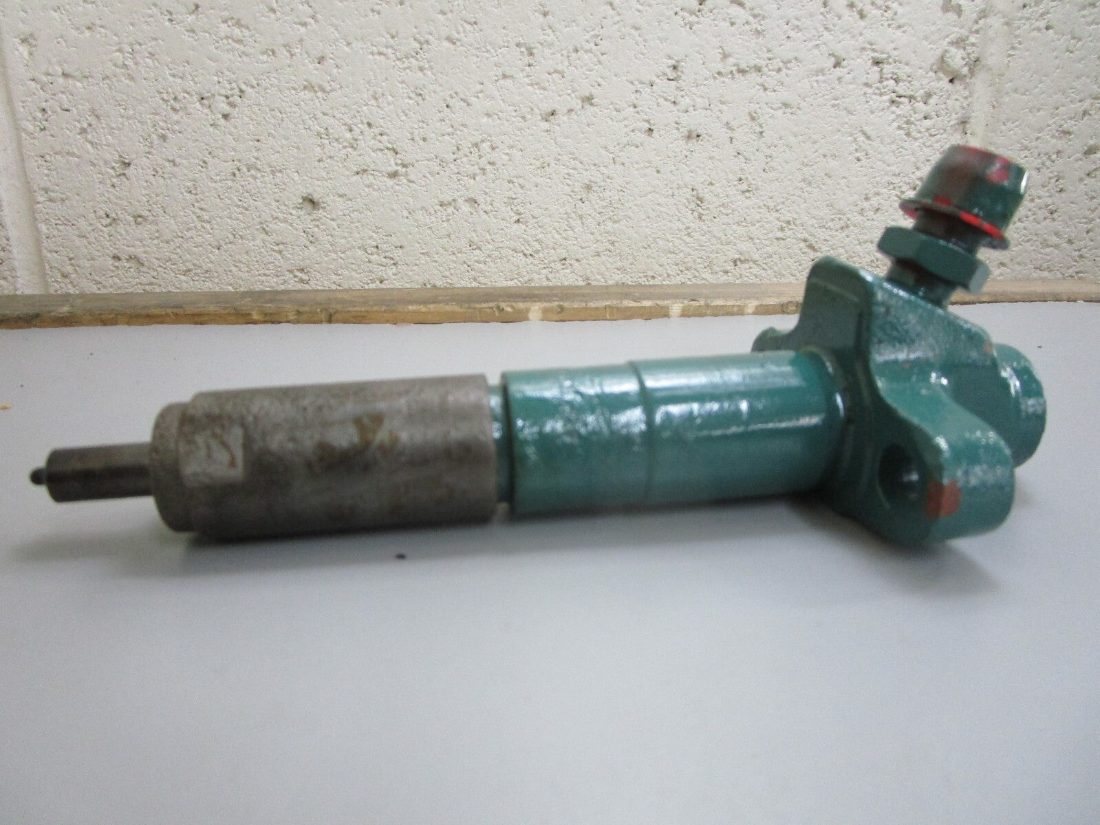 *NEW OEM* 0820 Volvo Penta Fuel Injector 843022