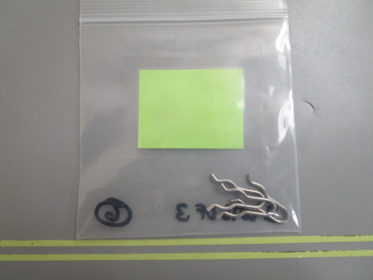 *NEW OEM* (LOT OF 3) 0810 OMC Johnson Evinrude Retainer 3852555