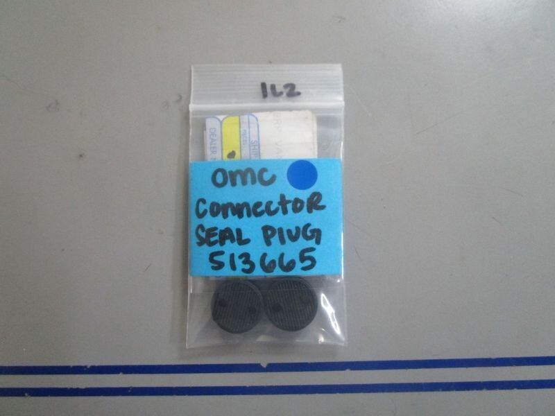 *NEW OEM* (LOT OF 2) 0770 OMC Johnson Evinrude Connector Seal Plug 513665 513665