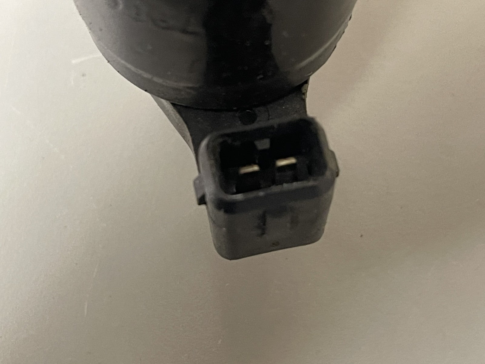 NEW OEM Volvo Penta 3858261 Fuel Pump 0670