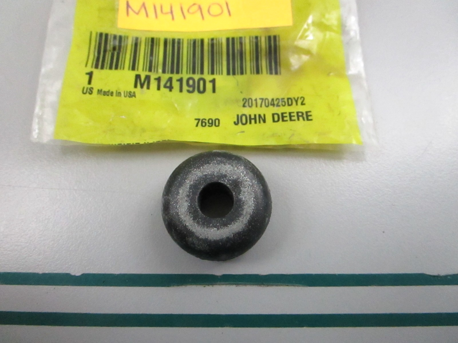 NEW OEM M141901 John Deere Grommet 0810