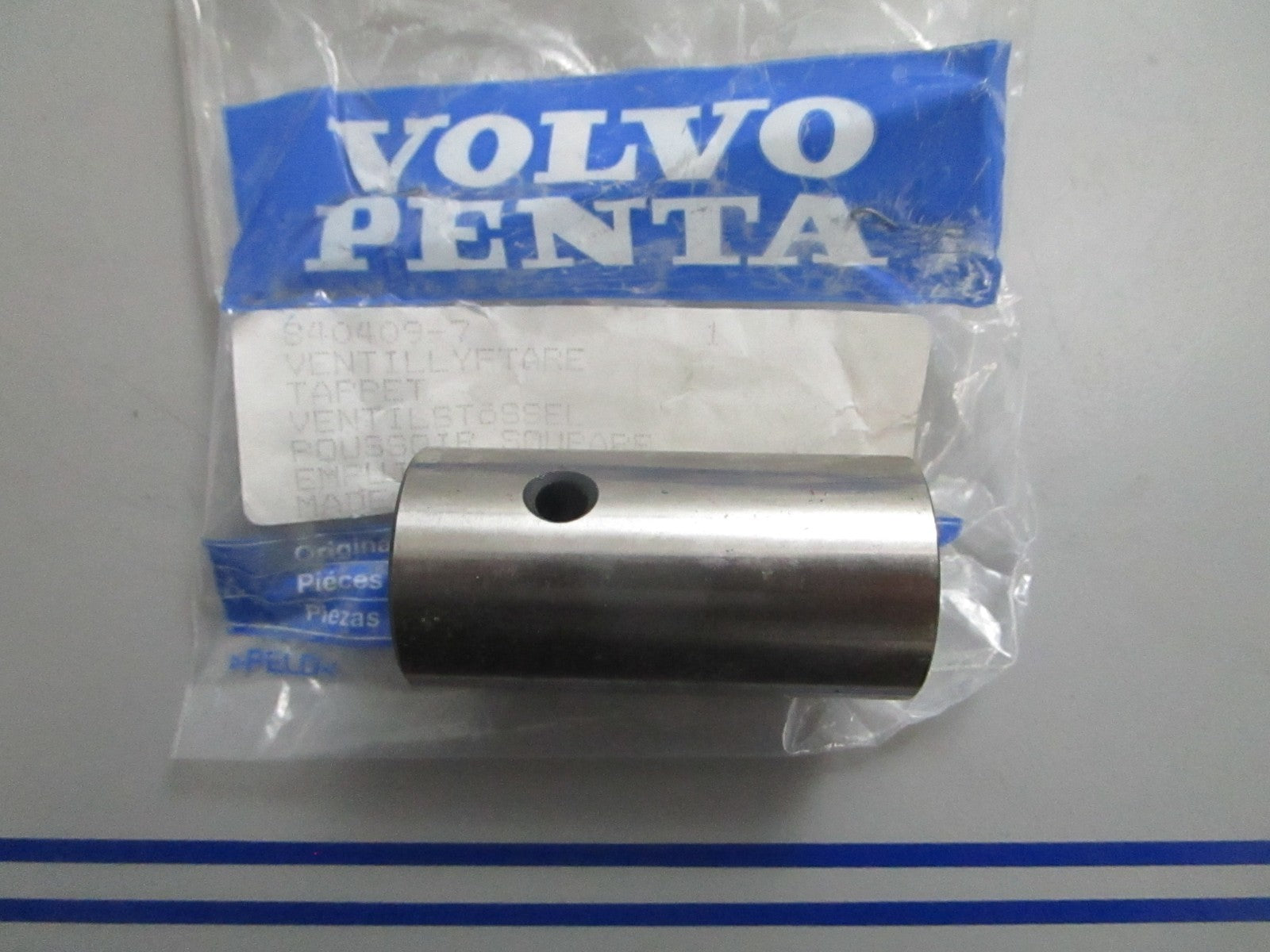 *NEW OEM* 0820 Volvo Penta Tappet 840409